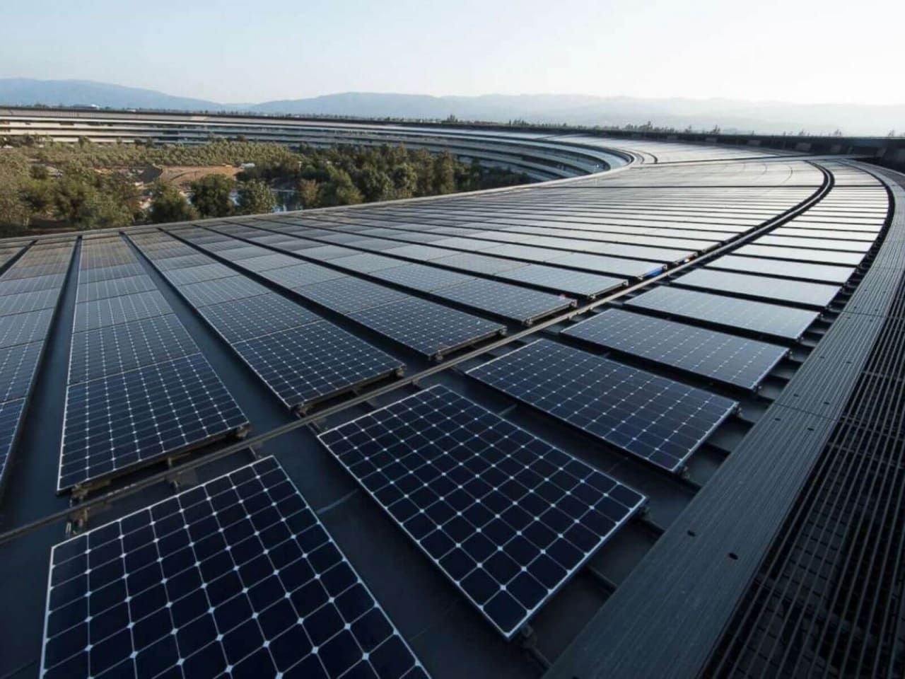 Học được gì từ cách Apple làm CSR?