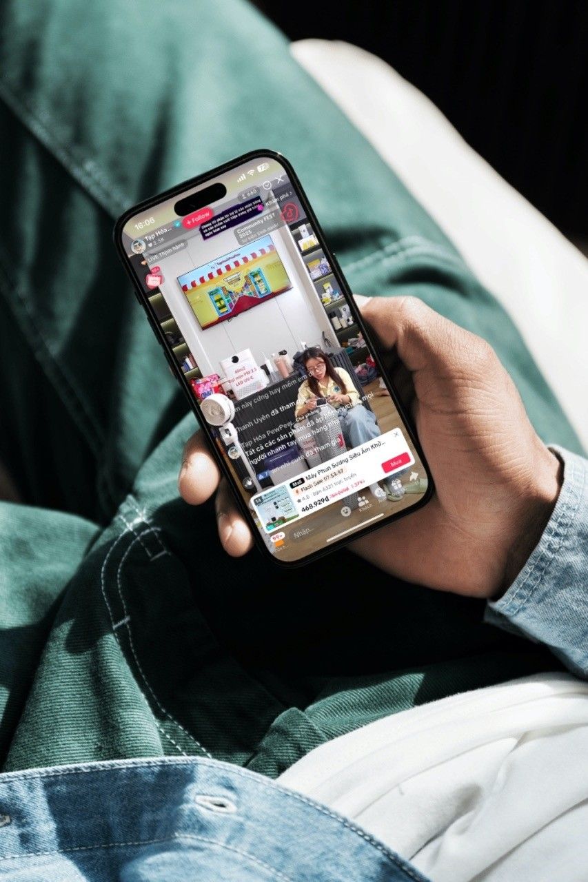 Một phiên livestream thường được chia thành ba điểm chạm chính: thị giác, thính giác, cảm xúc.