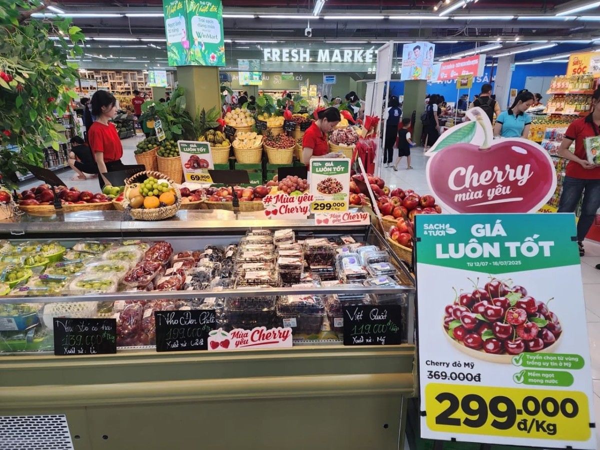 WinMart tăng diện tích mặt bằng khi mở rộng danh mục sản phẩm tươi sống.